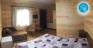 Гостевой дом Кемпинг Байкал-Кантри Курма Двухместный номер с 1 кроватью или 2 отдельными кроватями-2